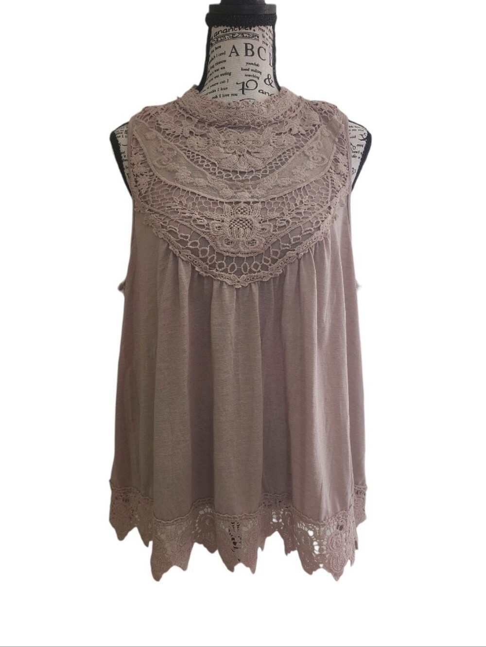 Xhilaration Sleeveless Boho Crochet Detail‎ Swing Tank Top XL High Neck